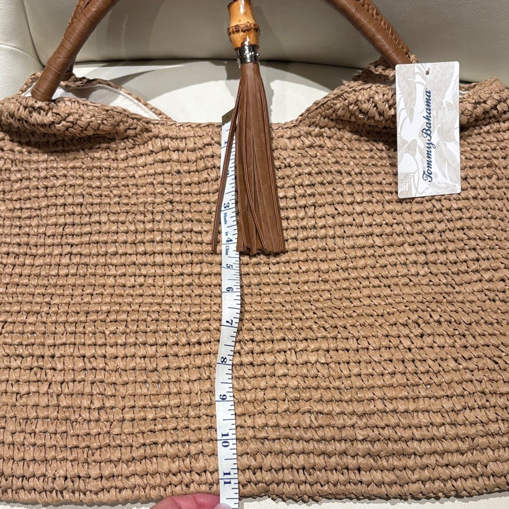 NWT Tommy Bahama Tan Woven Shoulder Bag with Brown Leather Handle - Picture 8 of 8